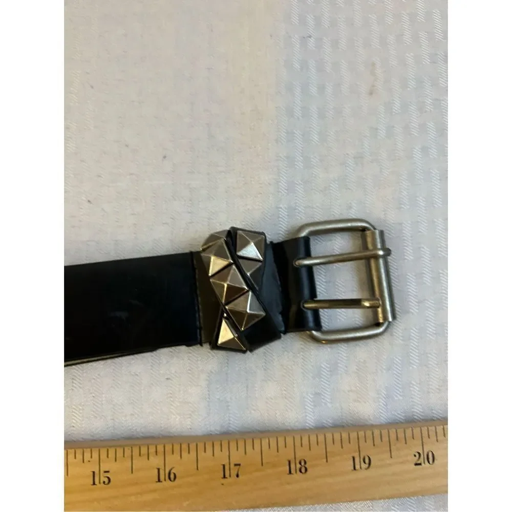 Simply Vera Silver tone Buckle Black Belt Small S‎ rn#30589